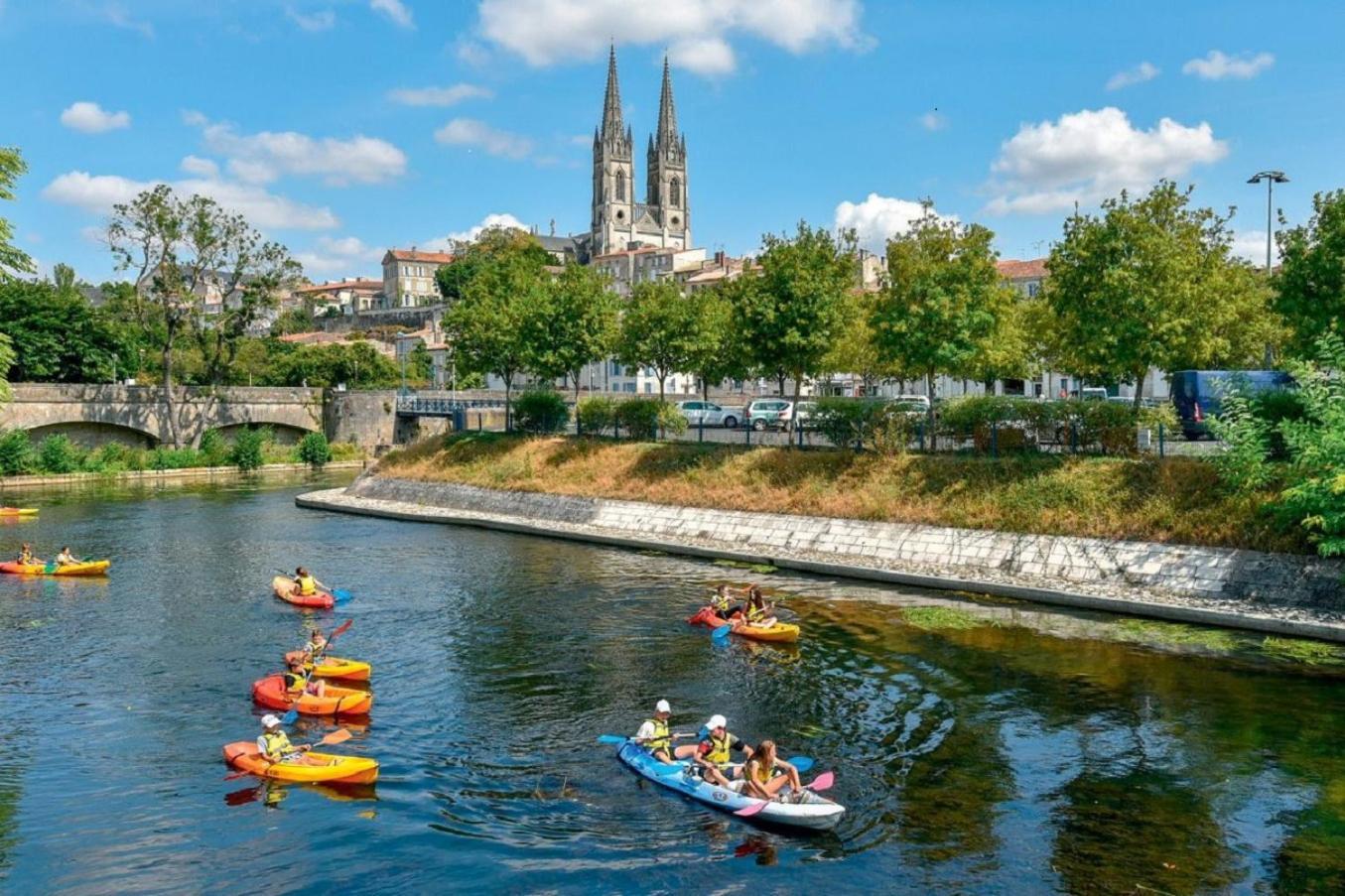 Dolce Vita En Centre Ville Niort Bagian luar foto
